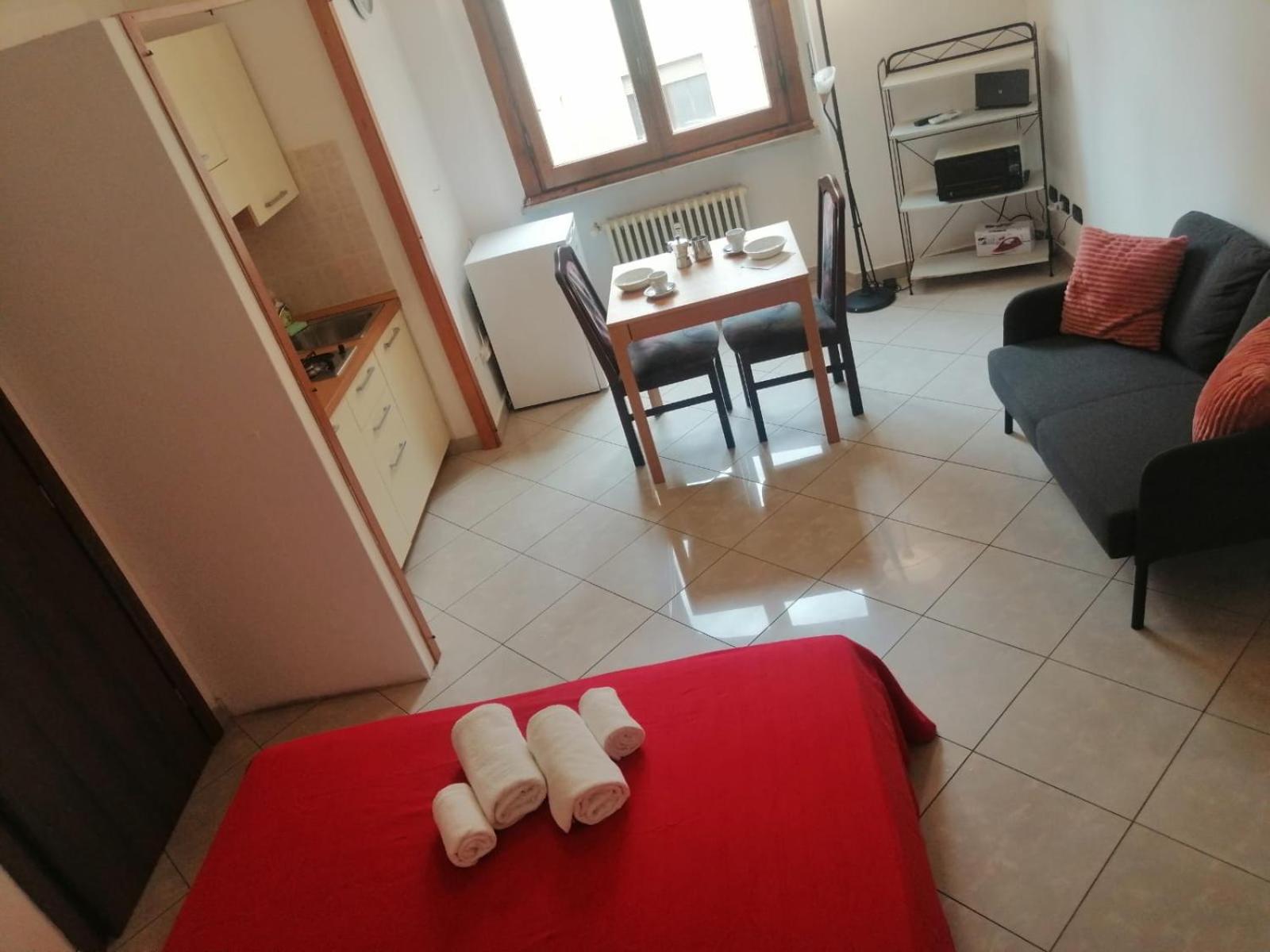 Apartment In Front Of The Train Station! Firenze Eksteriør billede