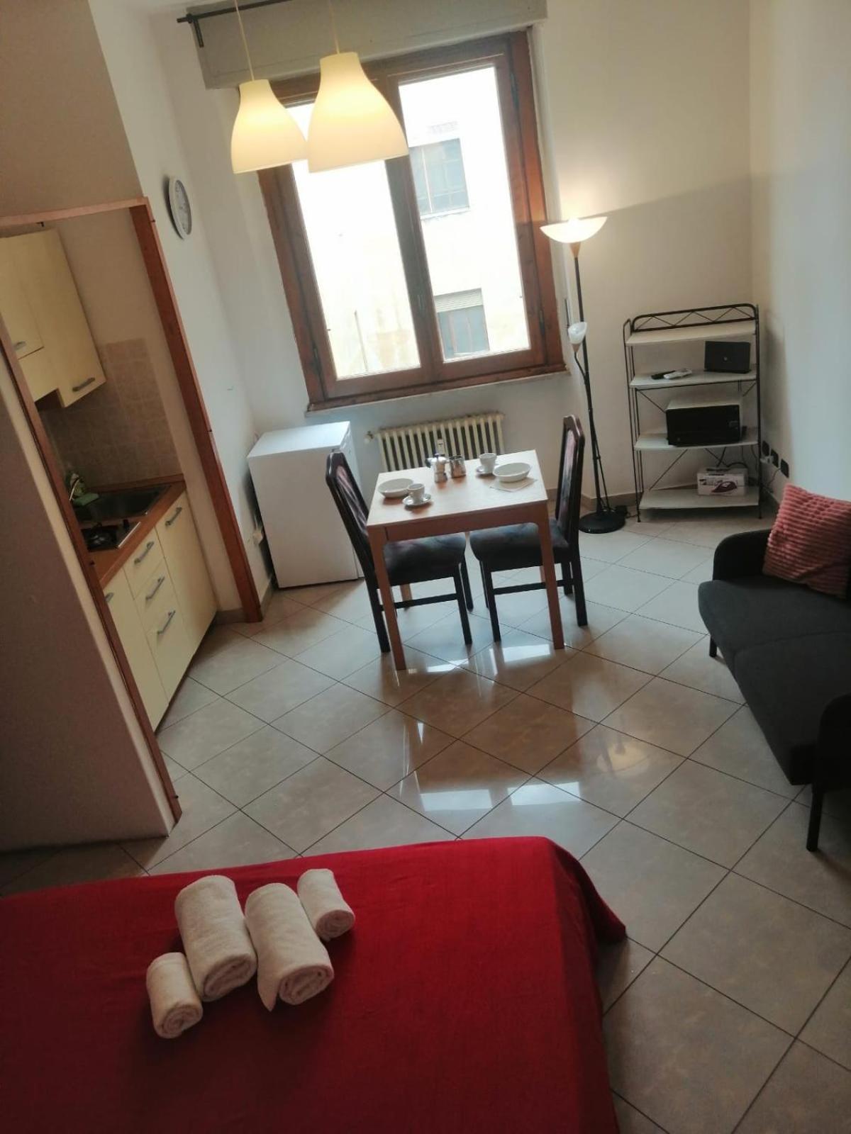 Apartment In Front Of The Train Station! Firenze Eksteriør billede